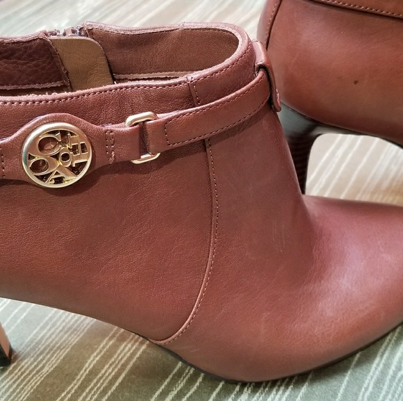 💥Free Shipping- Coach Booties💥 - Picture 2 of 8